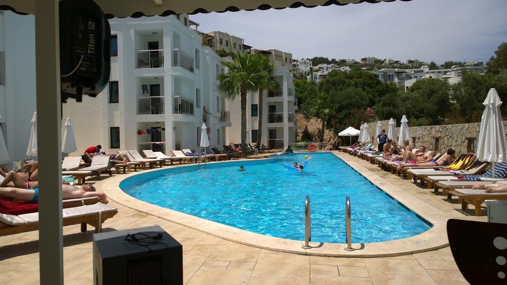 Costa Queen Suites Gumbet Exterior photo